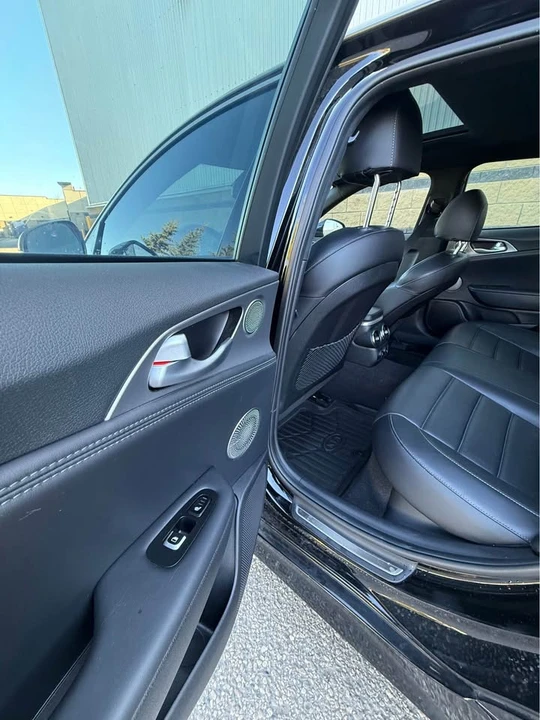 2020 Kia Stinger GT - Image 10 of 20
