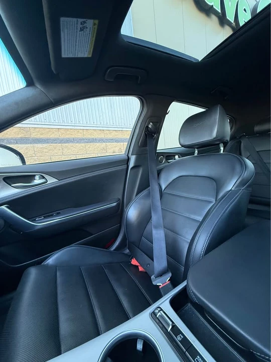 2020 Kia Stinger GT - Image 7 of 20