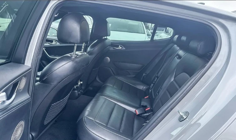 2020 Kia Stinger GT - Image 14 of 16