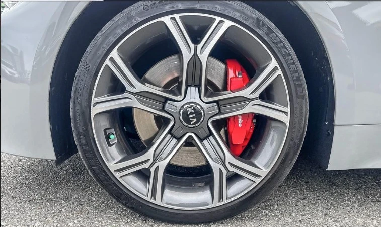 2020 Kia Stinger GT - Image 6 of 16