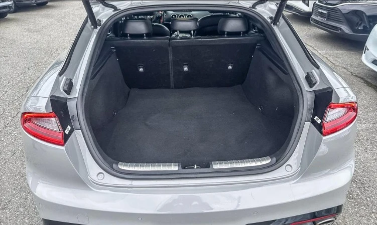 2020 Kia Stinger GT - Image 15 of 16