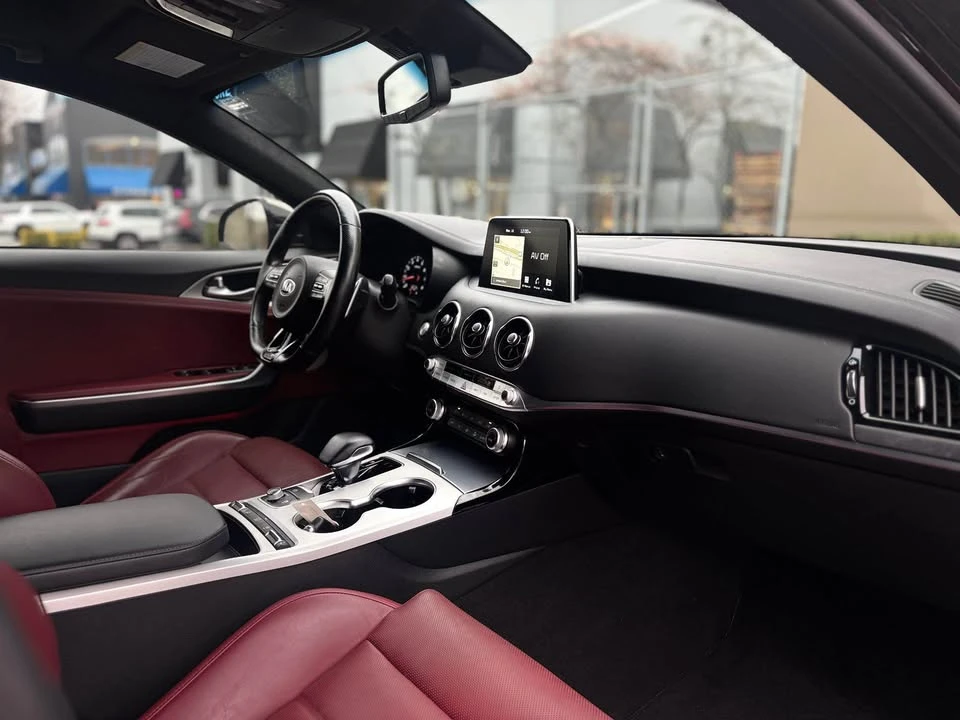 2020 Kia Stinger GT - Image 10 of 14