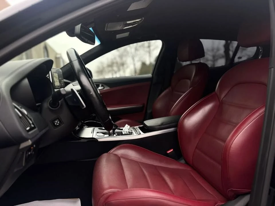 2020 Kia Stinger GT - Image 12 of 16