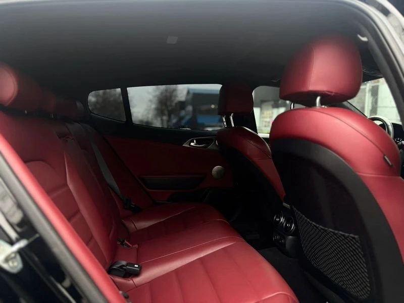 2020 Kia Stinger GT - Image 17 of 20
