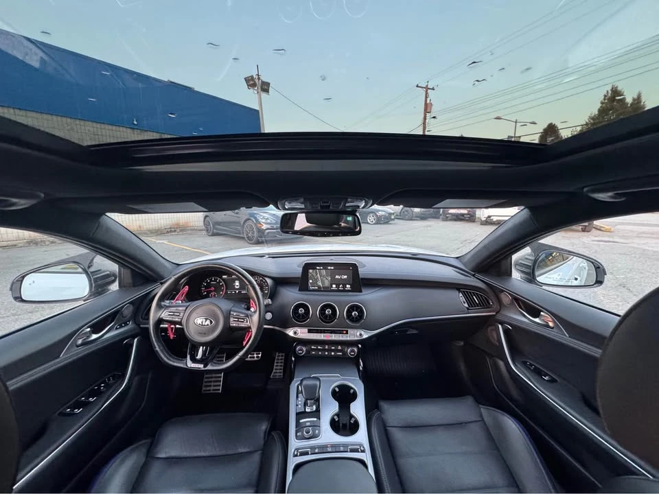 2020 Kia Stinger GT - Image 11 of 19