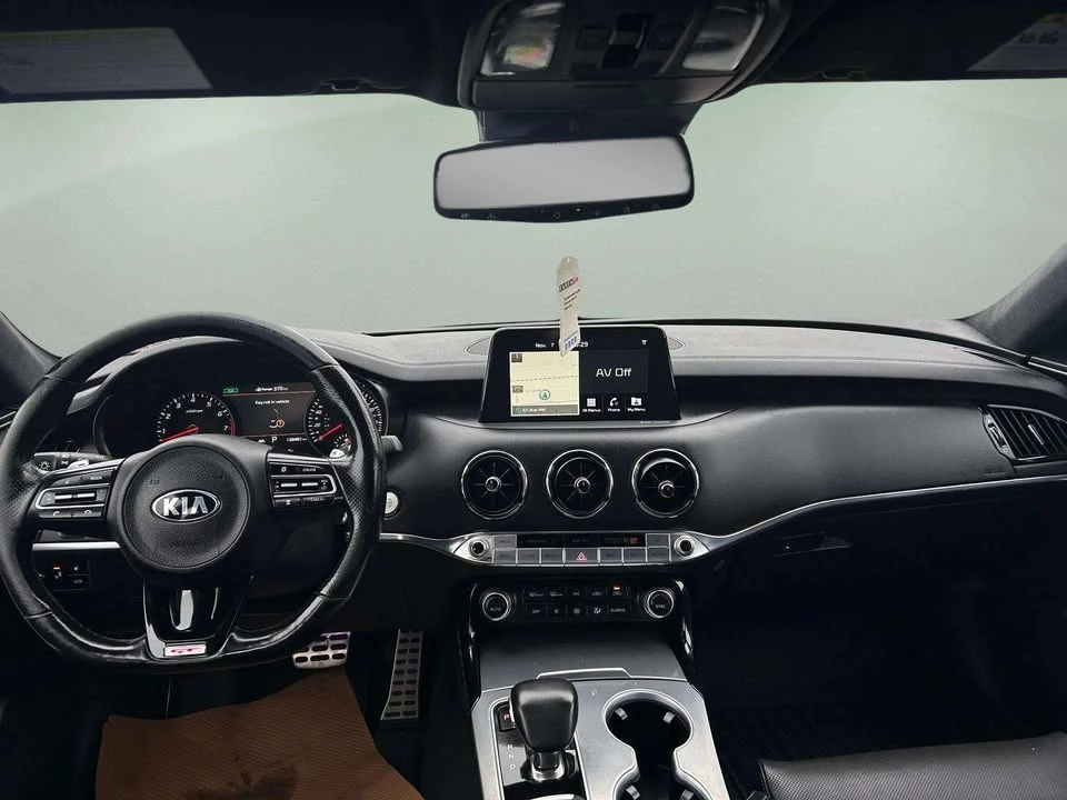 2020 Kia Stinger GT - Image 14 of 18