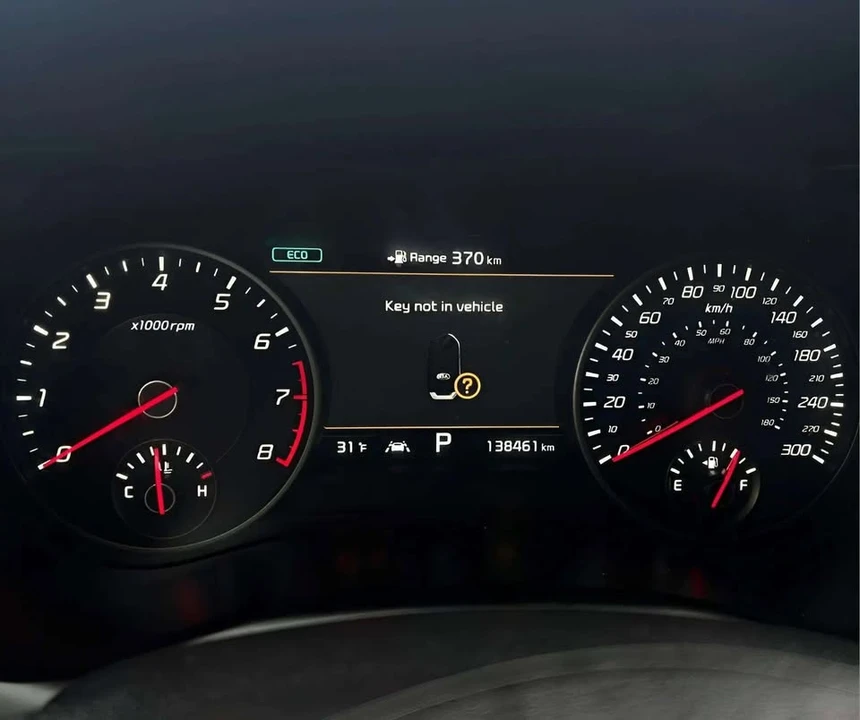 2020 Kia Stinger GT - Image 16 of 18
