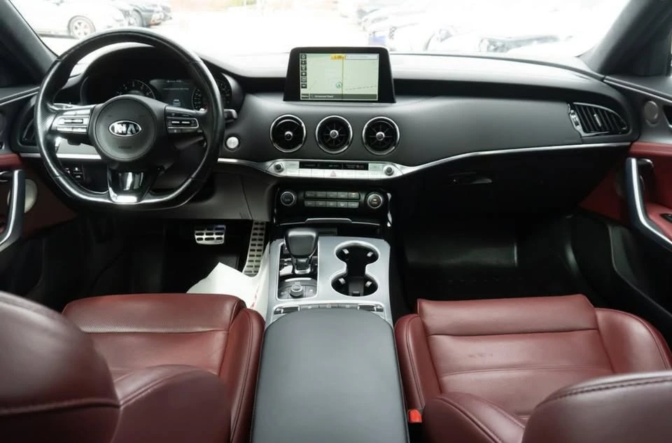 2020 Kia Stinger GT - Image 10 of 13