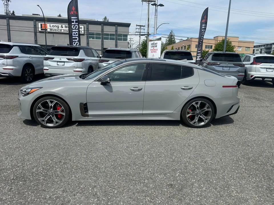 2020 Kia Stinger GT - Image 8 of 13