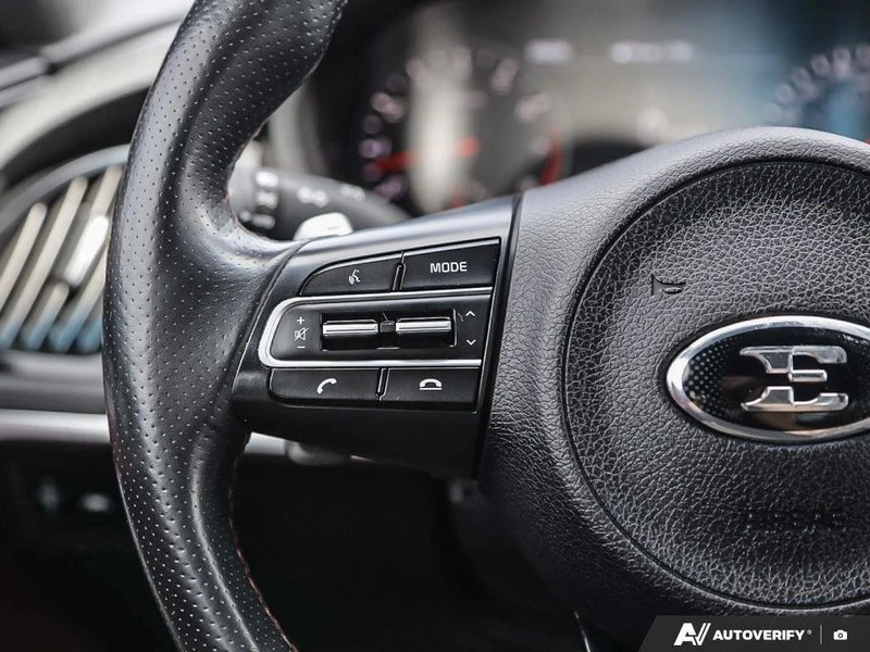 2020 Kia Stinger GT - Image 17 of 20