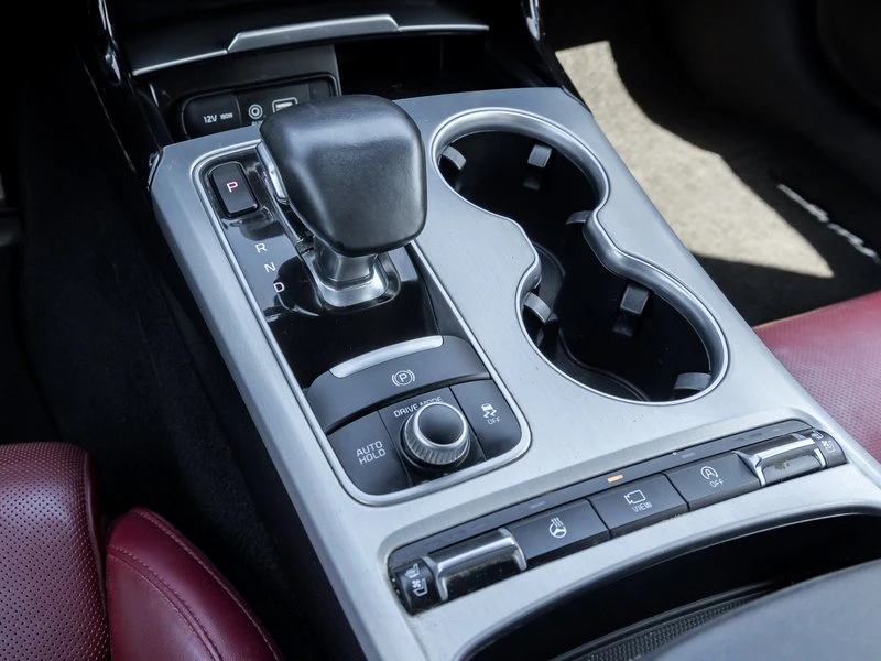 2020 Kia Stinger GT - Image 13 of 20