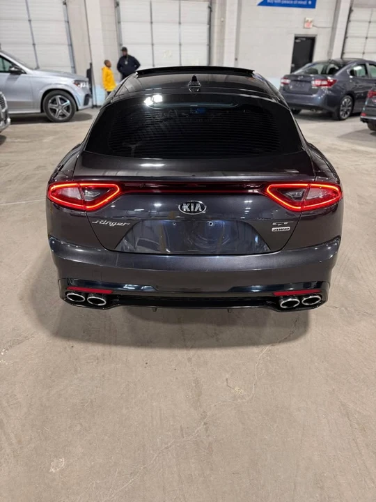 2020 Kia Stinger GT - Image 7 of 18