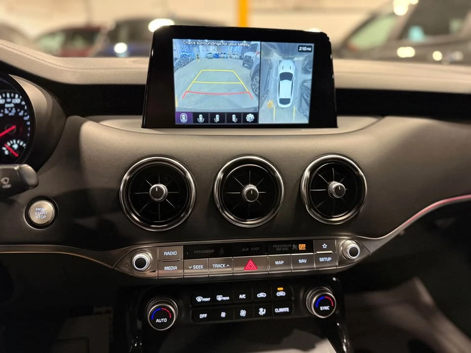 2020 Kia Stinger GT - Image 14 of 18