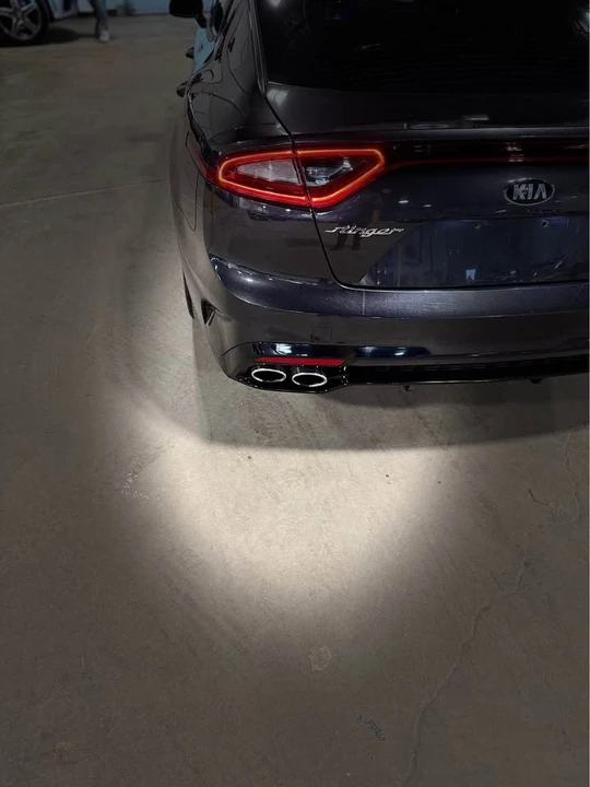 2020 Kia Stinger GT - Image 8 of 18
