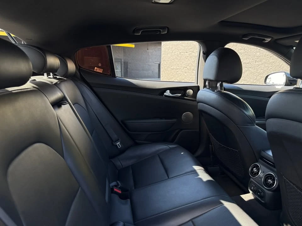 2020 Kia Stinger GT - Image 17 of 20