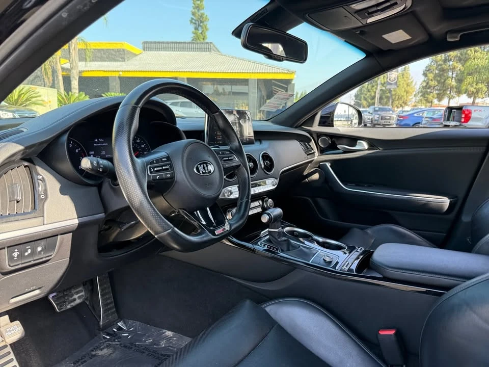 2020 Kia Stinger GT - Image 15 of 20