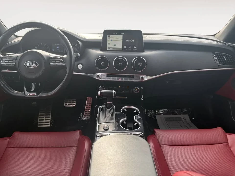 2020 Kia Stinger - Image 9 of 13