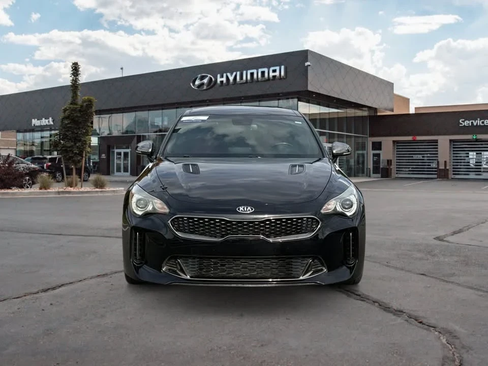 2020 Kia Stinger - Image 2 of 13