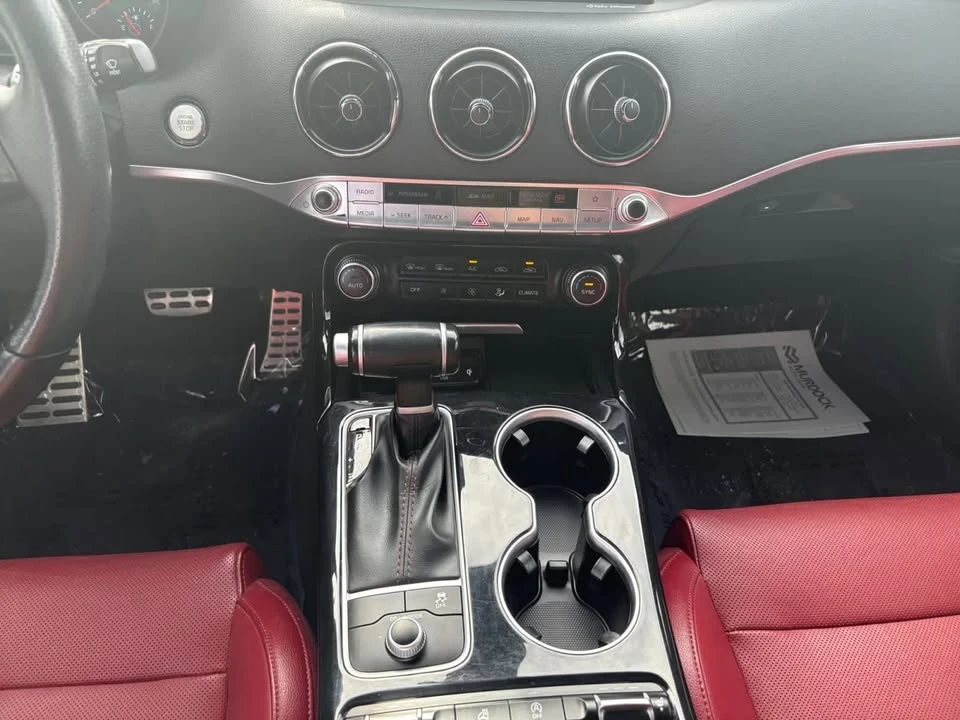 2020 Kia Stinger - Image 12 of 13