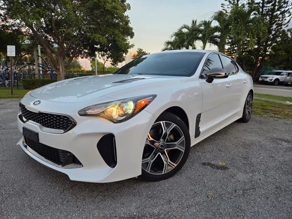 2020 Kia Stinger - Image 9 of 10