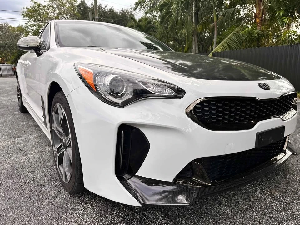 2020 Kia Stinger - Image 2 of 19
