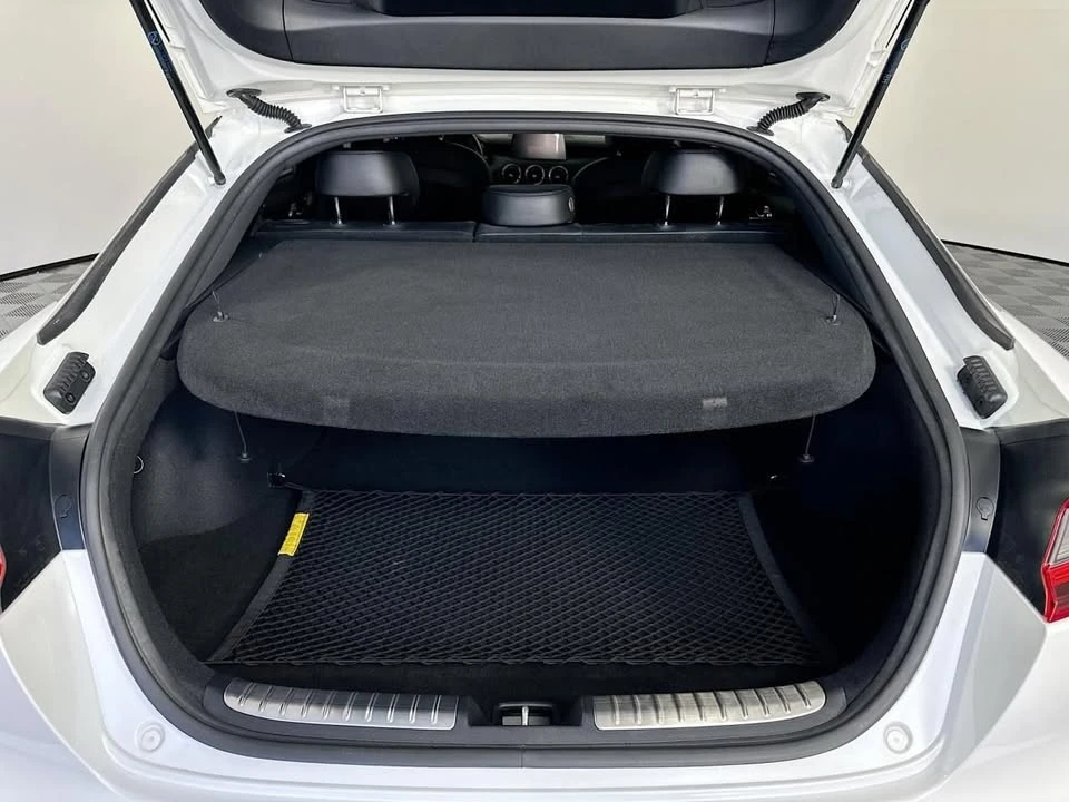 2020 Kia Stinger - Image 15 of 19