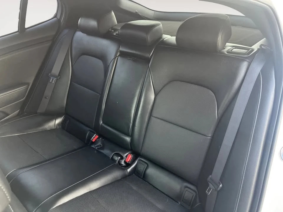 2020 Kia Stinger - Image 11 of 12