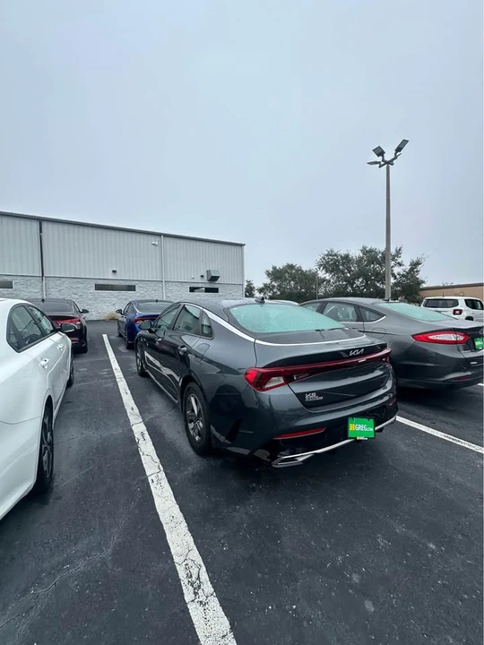 2020 Kia Stinger - Image 8 of 11
