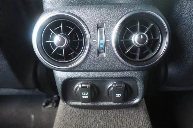 2020 Kia Stinger - Image 20 of 20
