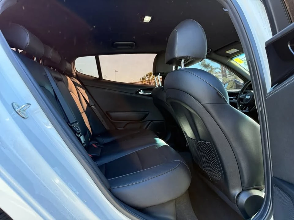 2020 Kia Stinger GT - Image 16 of 19