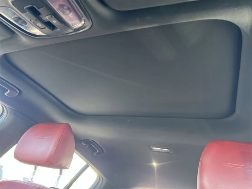 2020 Kia Stinger - Image 9 of 17