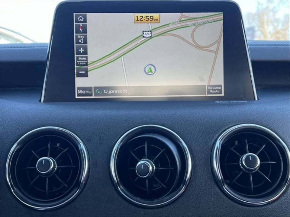 2020 Kia Stinger - Image 11 of 17