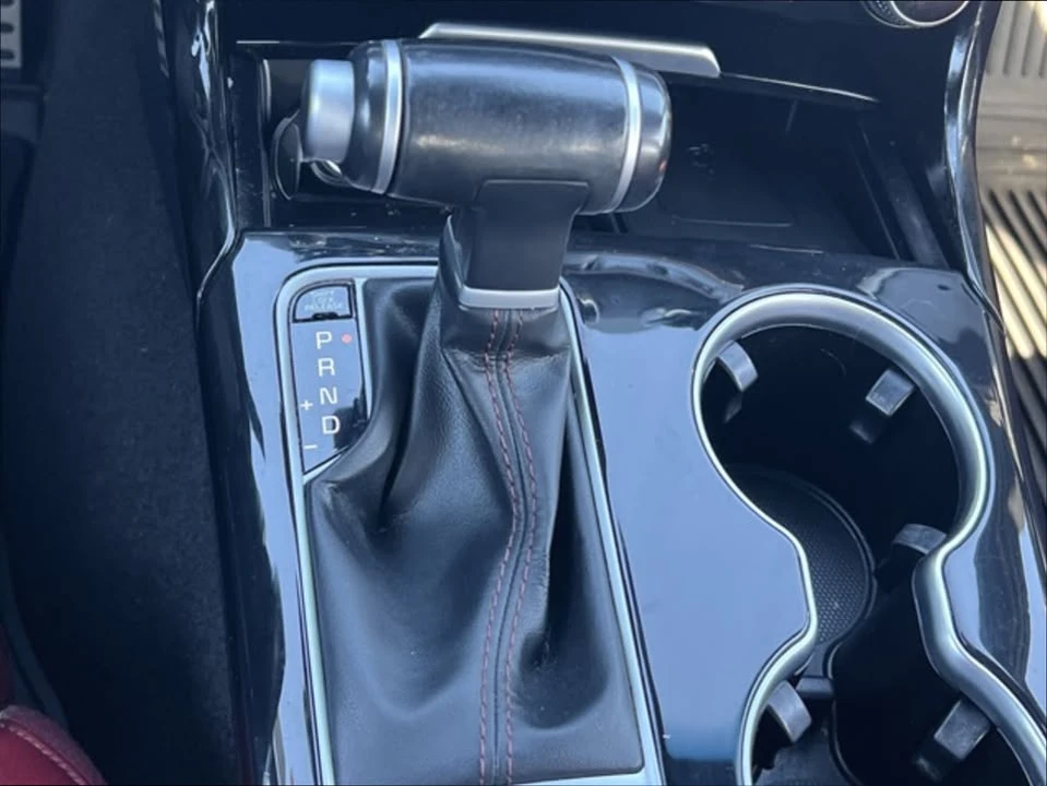 2020 Kia Stinger - Image 16 of 17