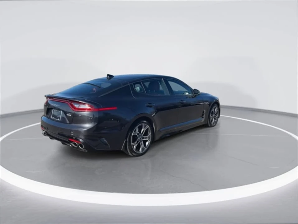 2020 Kia Stinger - Image 7 of 17