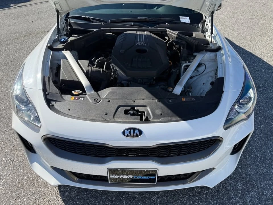 2020 Kia Stinger - Image 17 of 19