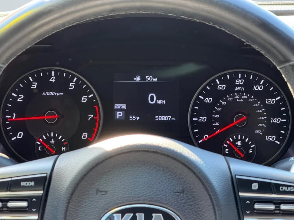 2020 Kia Stinger - Image 11 of 19