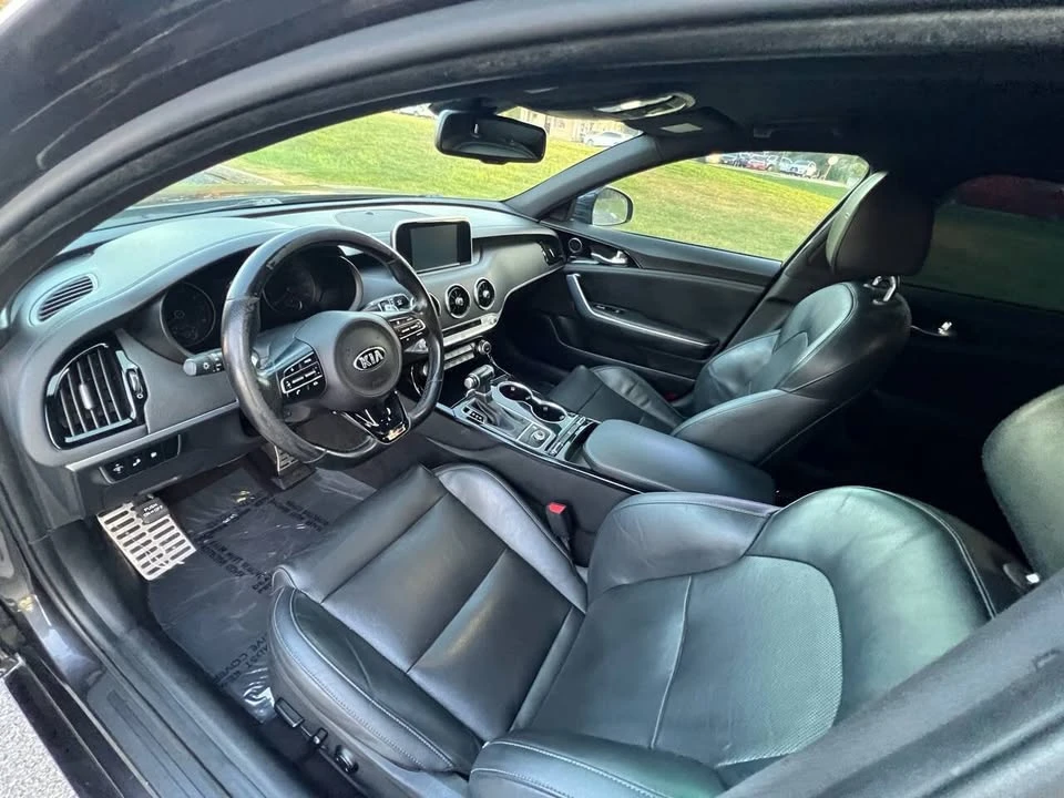 2020 Kia Stinger - Image 9 of 11