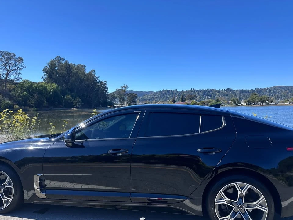 2020 Kia Stinger - Image 11 of 14