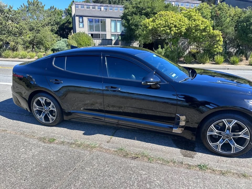2020 Kia Stinger - Image 12 of 14