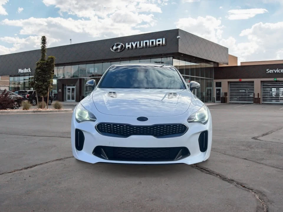 2020 Kia Stinger - Image 8 of 15