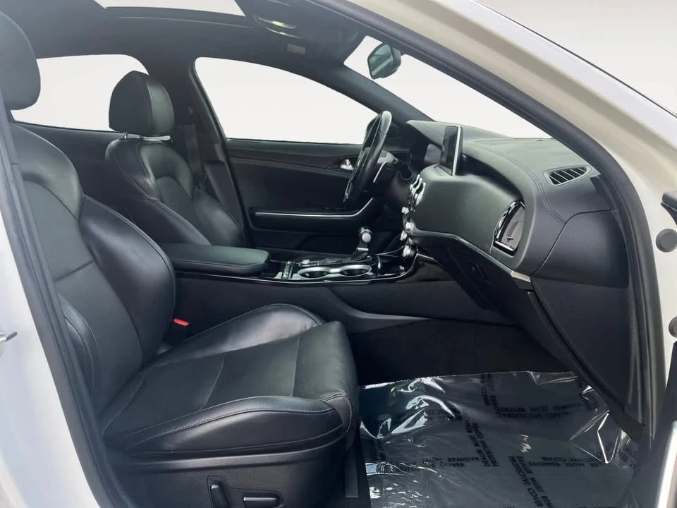 2020 Kia Stinger - Image 15 of 15