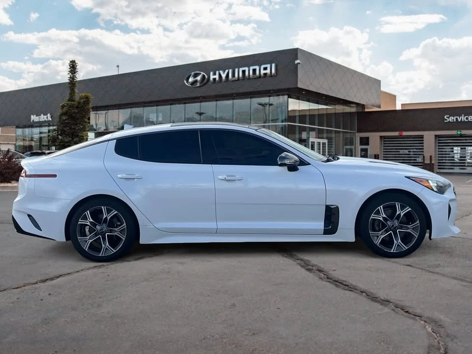 2020 Kia Stinger - Image 6 of 15