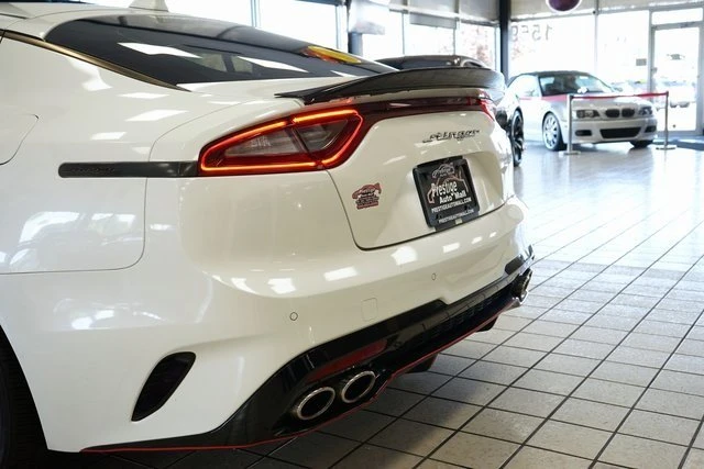 2020 Kia Stinger GT - Image 10 of 16