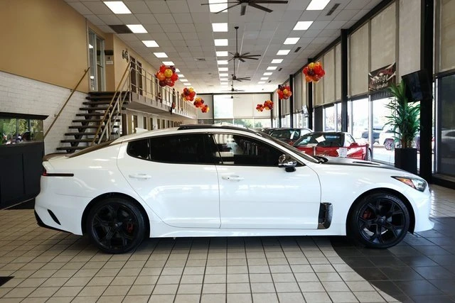 2020 Kia Stinger GT - Image 13 of 16