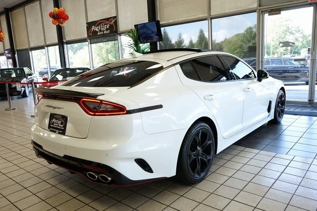 2020 Kia Stinger GT - Image 12 of 16
