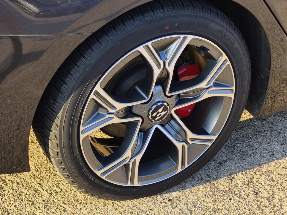 2020 Kia Stinger - Image 7 of 18