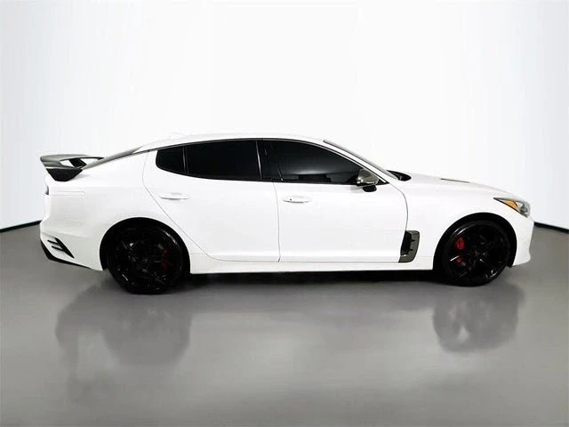 2020 Kia Stinger GT - Image 7 of 18
