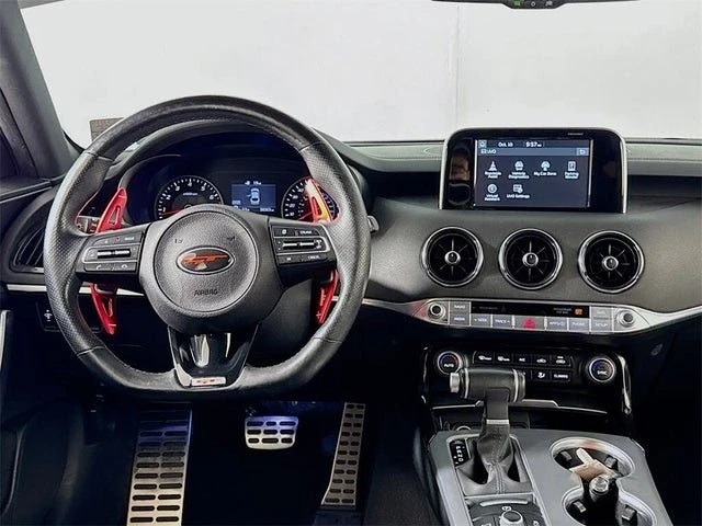 2020 Kia Stinger GT - Image 13 of 18