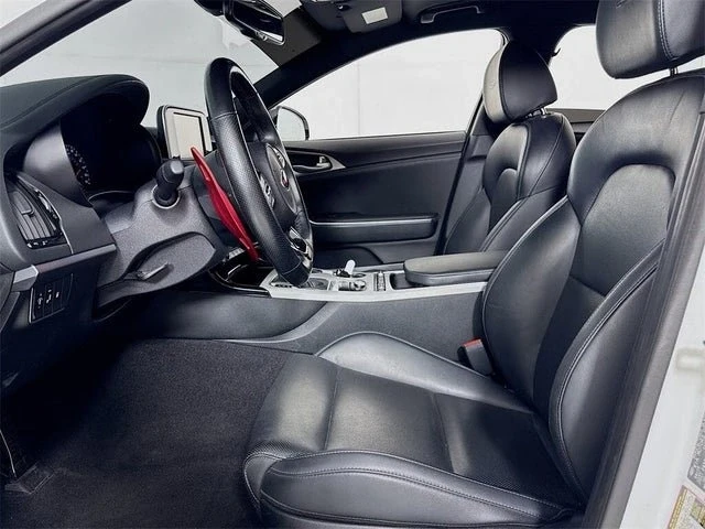 2020 Kia Stinger GT - Image 11 of 18