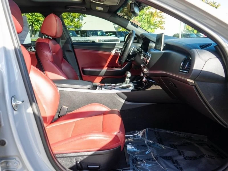 2020 Kia Stinger GT - Image 6 of 16